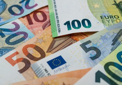 Paiement en espèces : abaissement du seuil.